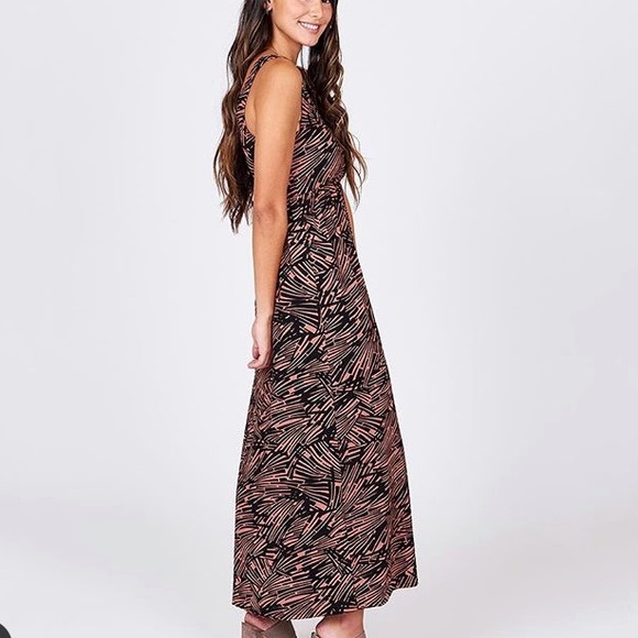 A- Line Hawai’i Maxi Dress - Picture 2 of 6